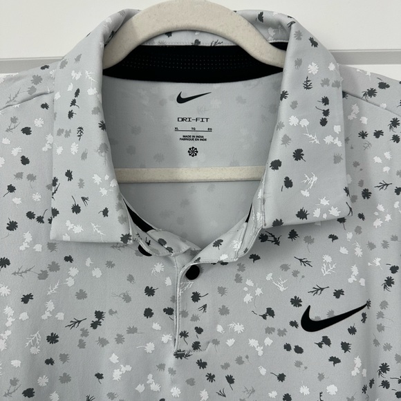 Nike Golf Polo - Picture 3 of 3